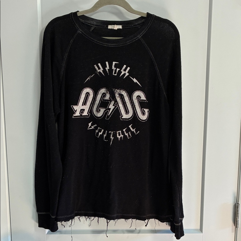 Maurices Black AC/DC Top - size Medium